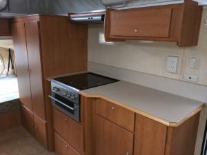 Jayco Expanda Poptop 6 Berth Caravan